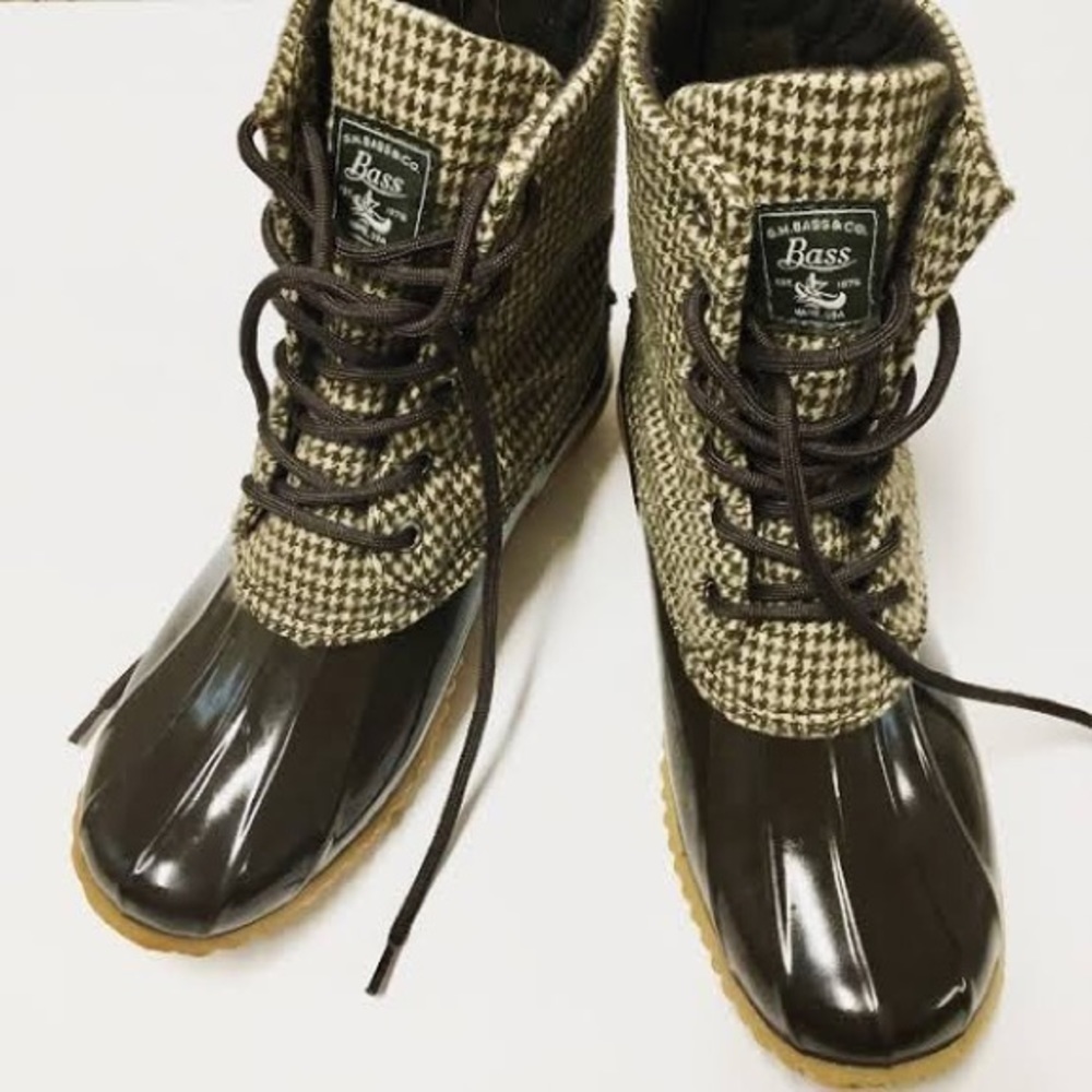 Bass Duck boots with flannel houndstooth